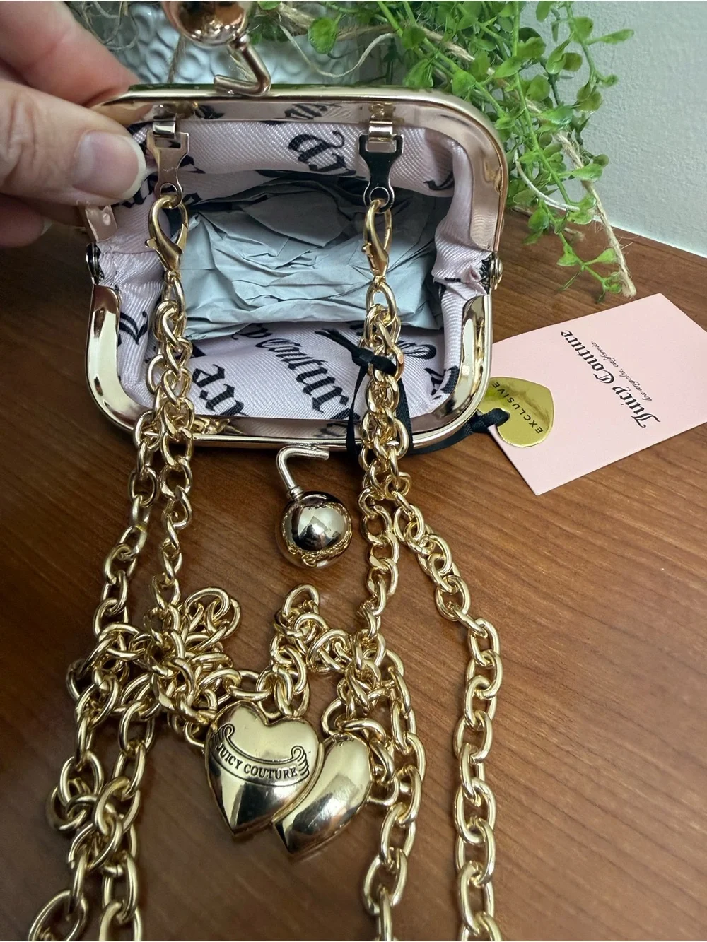 Juicy Couture Wallet Womens One Size Mini Bag Beige Kisslock Coin Purse HeartNWT